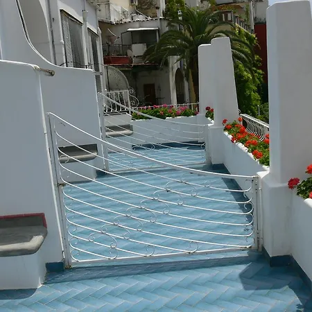 La Tavolozza Guest house